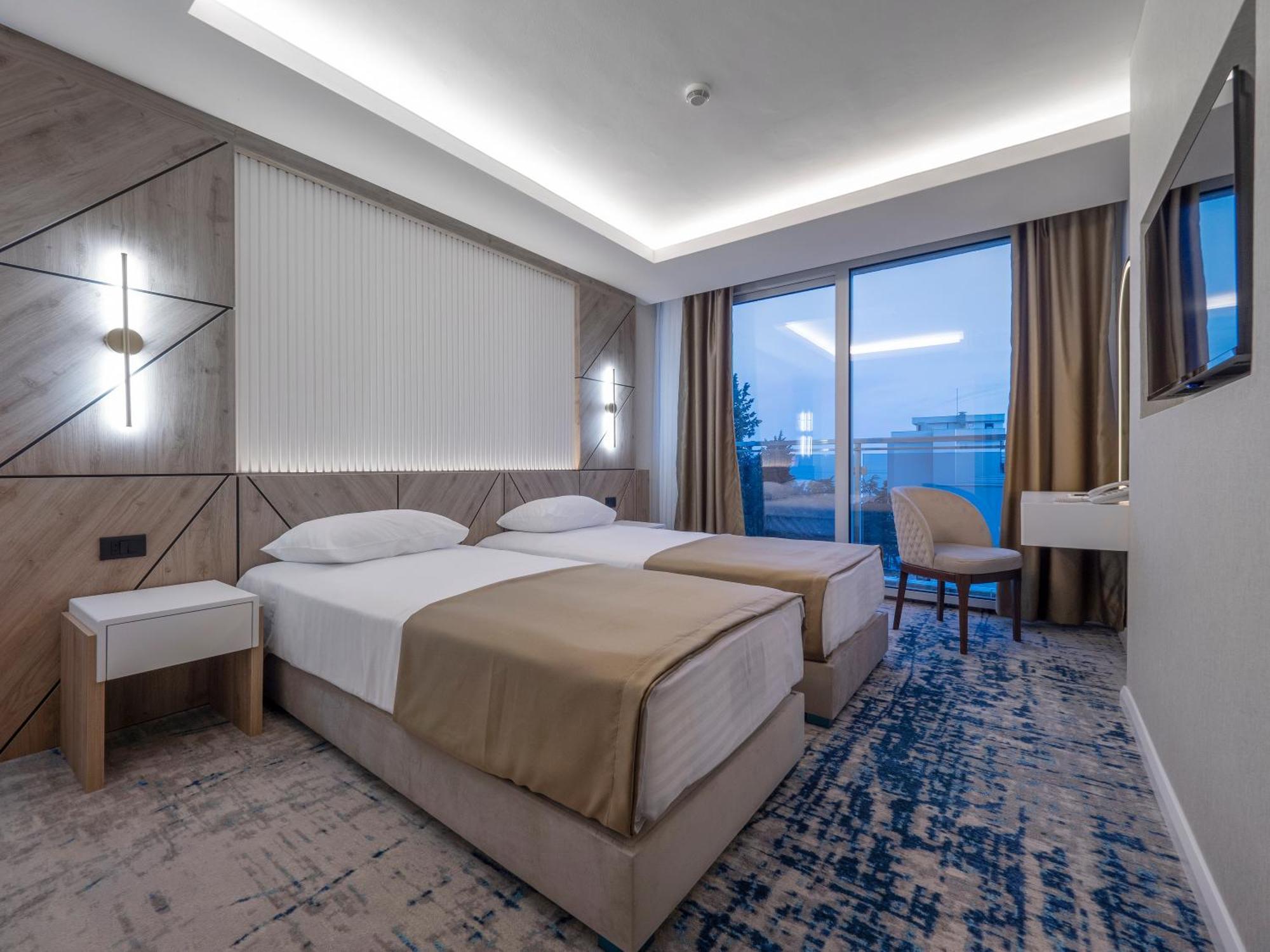 Hotel Tara Becici Будва Екстериор снимка