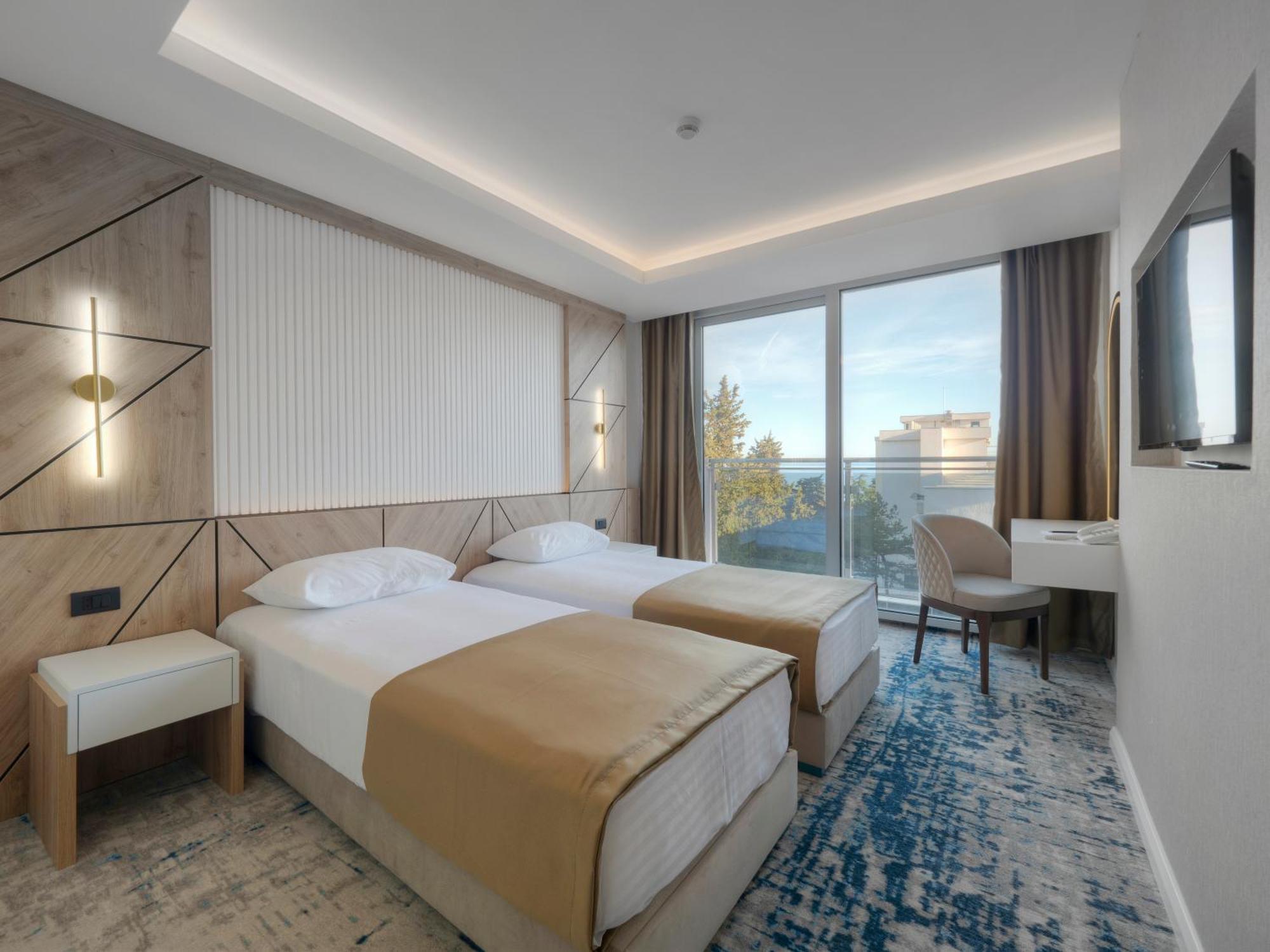 Hotel Tara Becici Будва Екстериор снимка